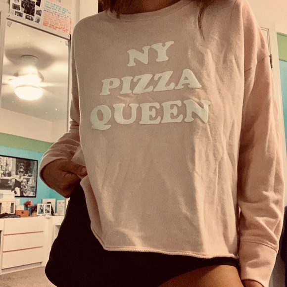 NY 🍕🍕🍕 Queen Long-Sleeve - Picture 4 of 4